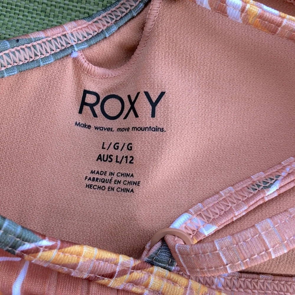 NWOT Roxy Bikini Set - Picture 15 of 16
